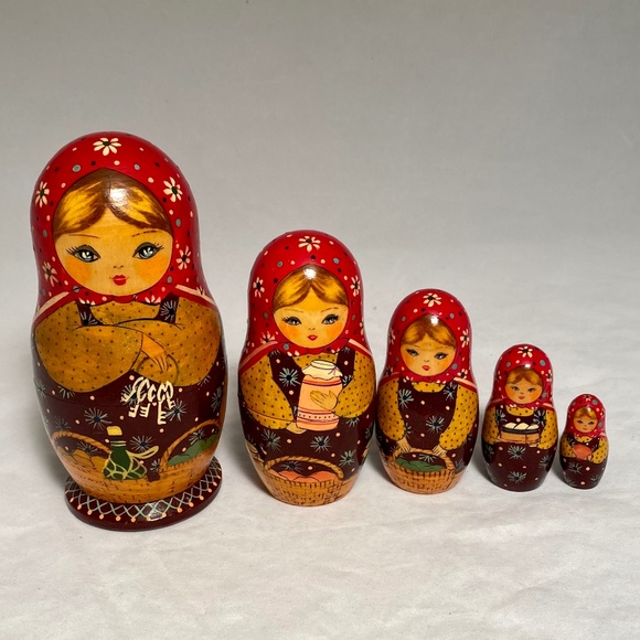 Toys Vintage Russian Nesting Dolls Matryoshka Set 5 Pcs Made In Ussr